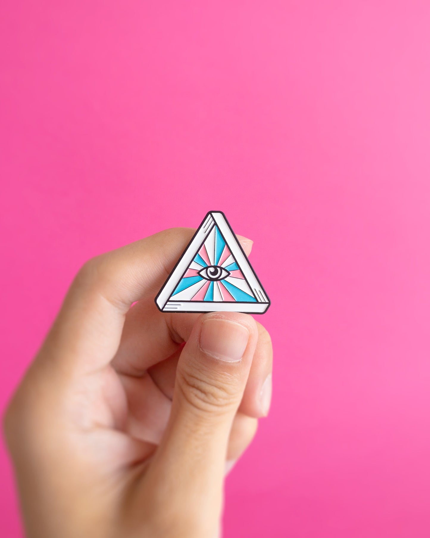 Queer eye (transgender) — enamel pin