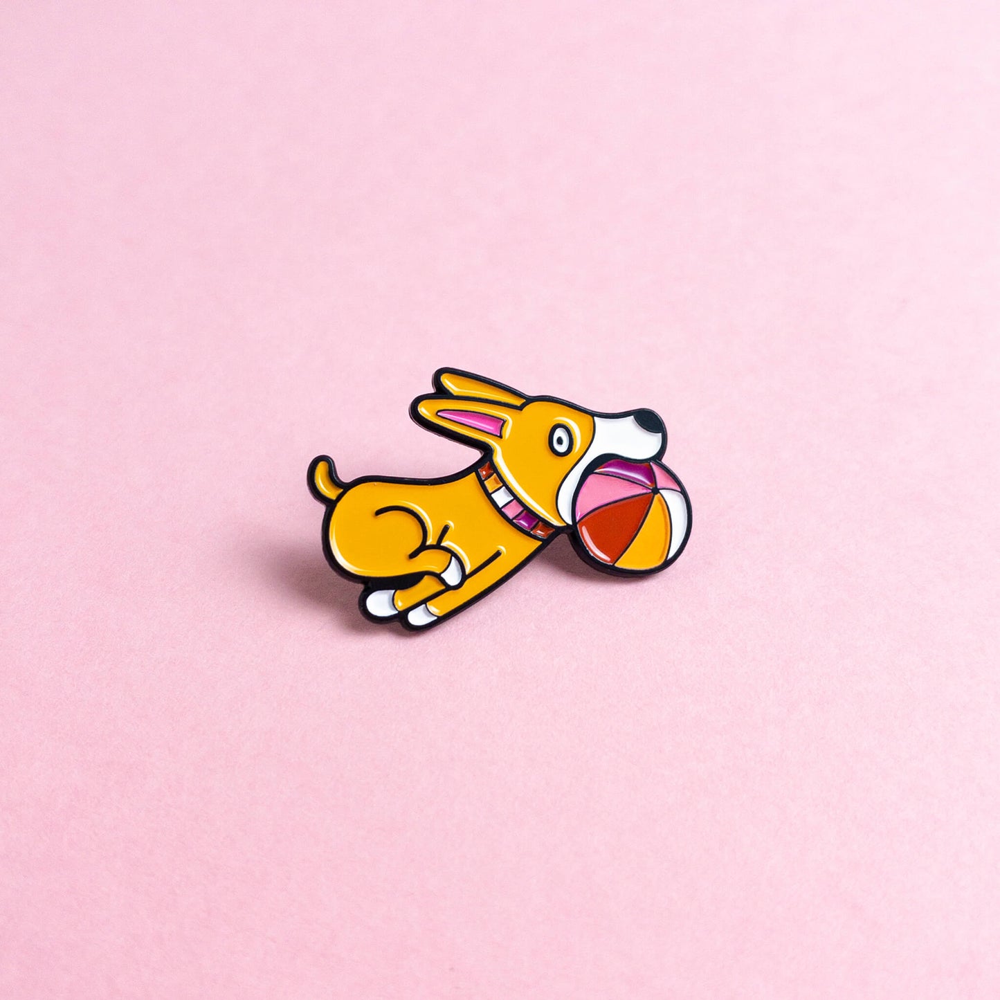 Doggo (lesbian) — enamel pin