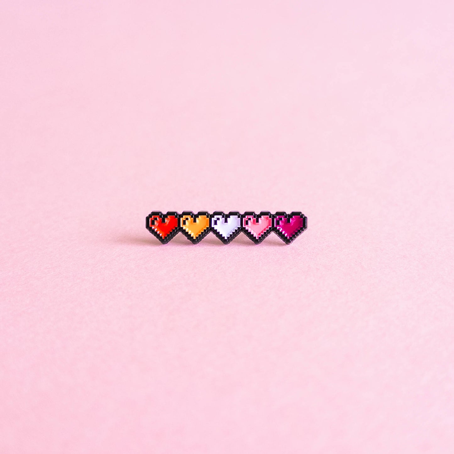 Pixel hearts (lesbian) — enamel pin