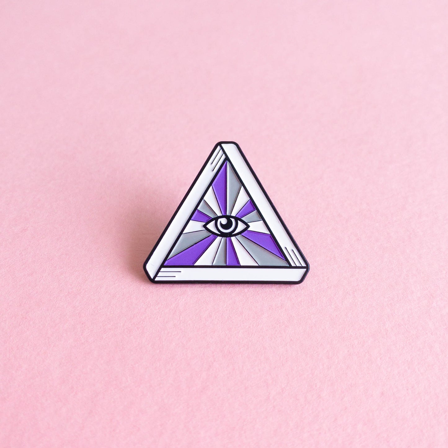 Queer eye (asexual / demisexual) — enamel pin