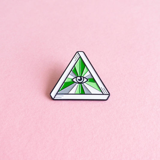 Queer eye (aromantic) — enamel pin