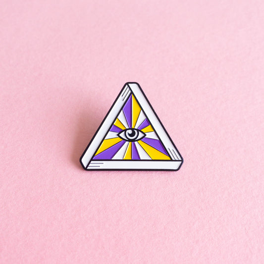 Queer eye (enby) — enamel pin